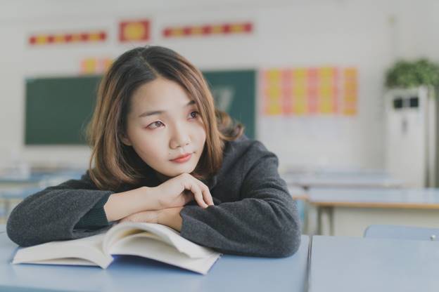 girl student unfocused in school